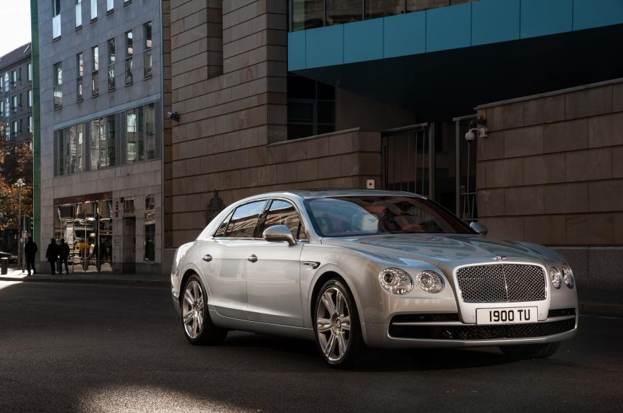  Bentley Flying Spur V8 2014 года  (фото 4 из 8)